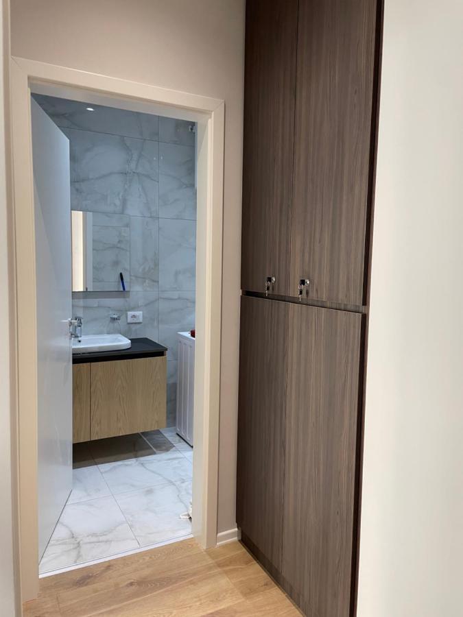 New Brilant Apartment 티라나 외부 사진
