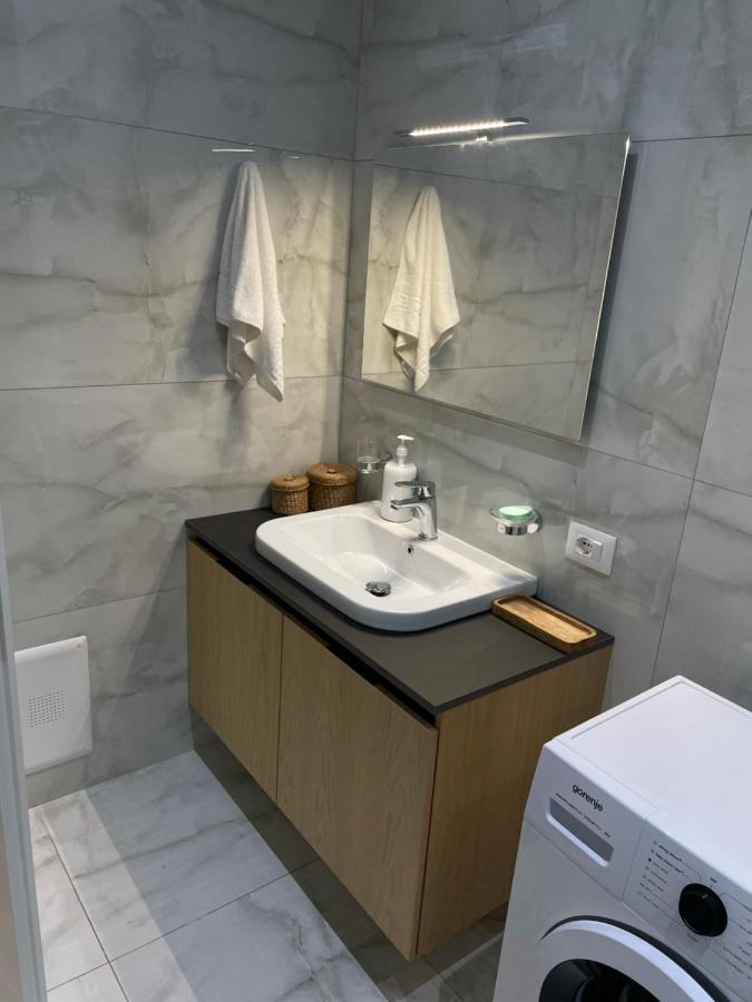 New Brilant Apartment 티라나 외부 사진